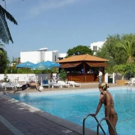 Apartment Las Americas Paradero Garden & Swimming Pool *
