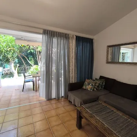 Americas Paradero Garden & Swimming Pool *